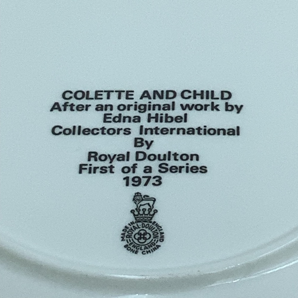 Vintage Royal Doulton Edna Hibel Colette and Child Collector Plate - Picture 9 of 9